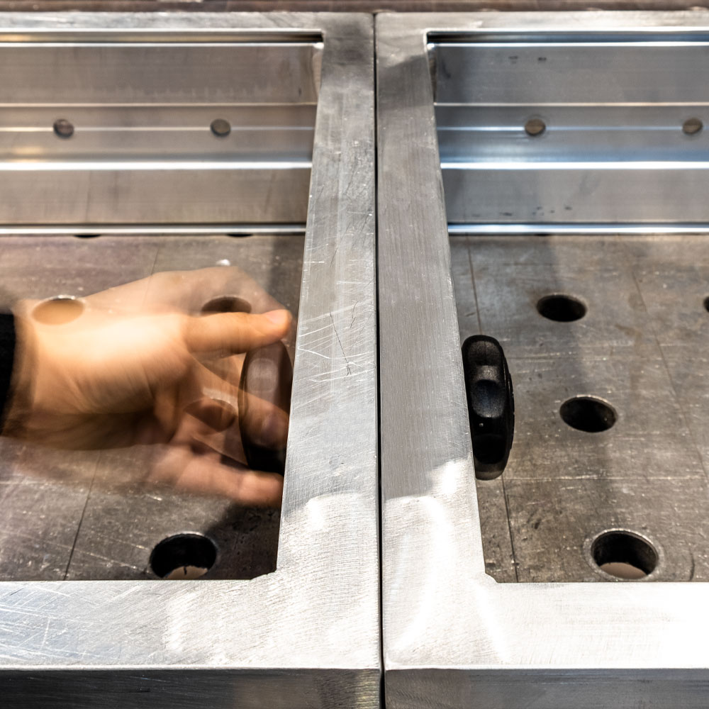 A link block from the HOAC frame which is used during stage construction