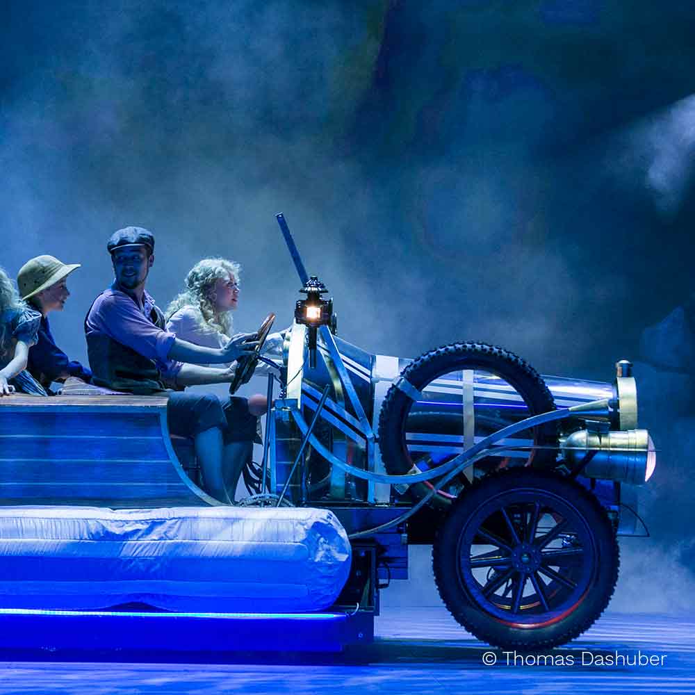 Buehnenwagen Auto
